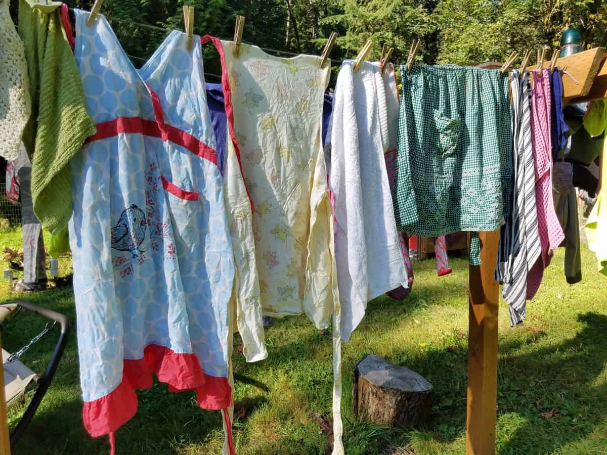 DIY Clothesline Dry Clothes Outdoors A Farm Girl in the Making